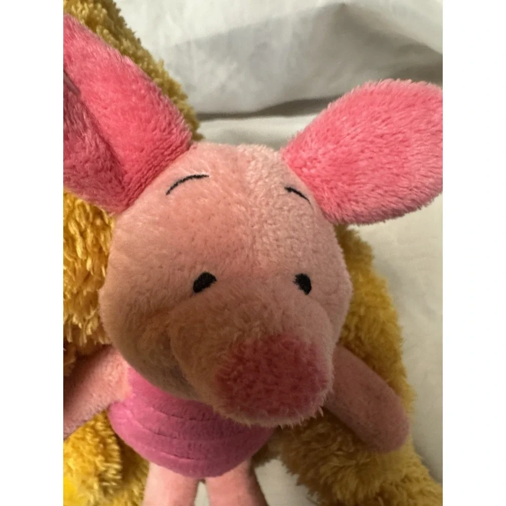 Hallmark Disney Winnie The Pooh & Piglet 12
